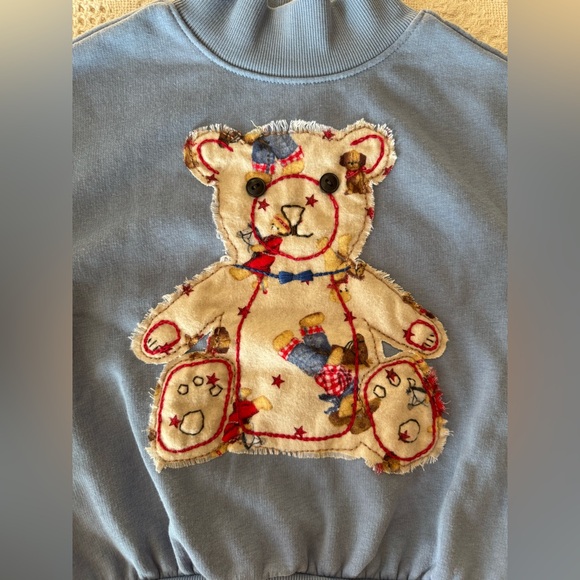 Old Navy Bubble Crewneck With Cowboy Teddy Appliqué 2T - Picture 2 of 6